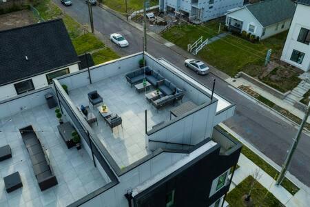 The Ireland - Rooftop Views, 9 Min To Broadway Villa Nashville Exteriör bild