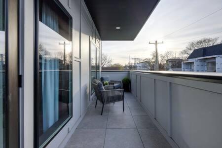 The Ireland - Rooftop Views, 9 Min To Broadway Villa Nashville Exteriör bild