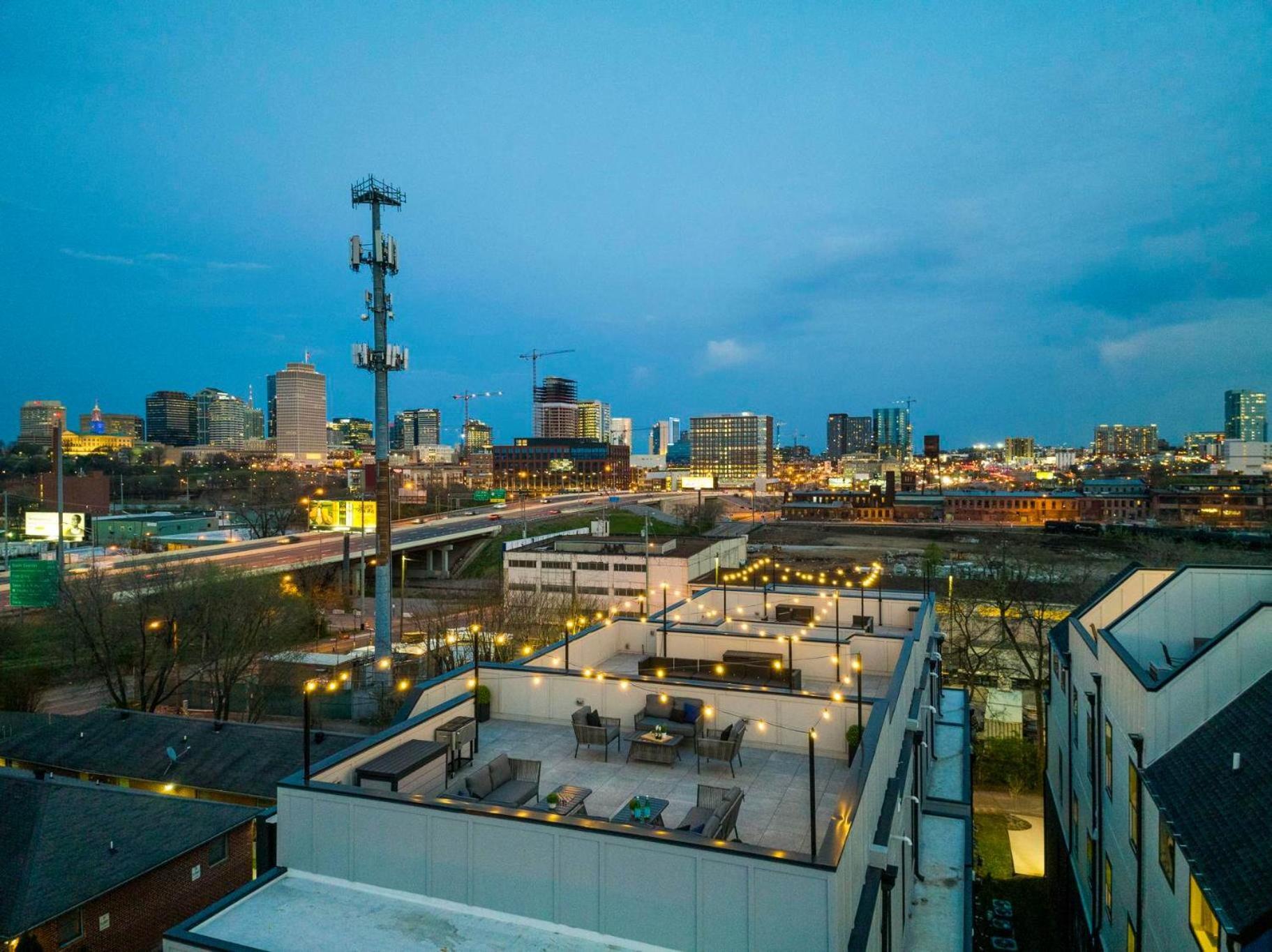 The Ireland - Rooftop Views, 9 Min To Broadway Villa Nashville Exteriör bild